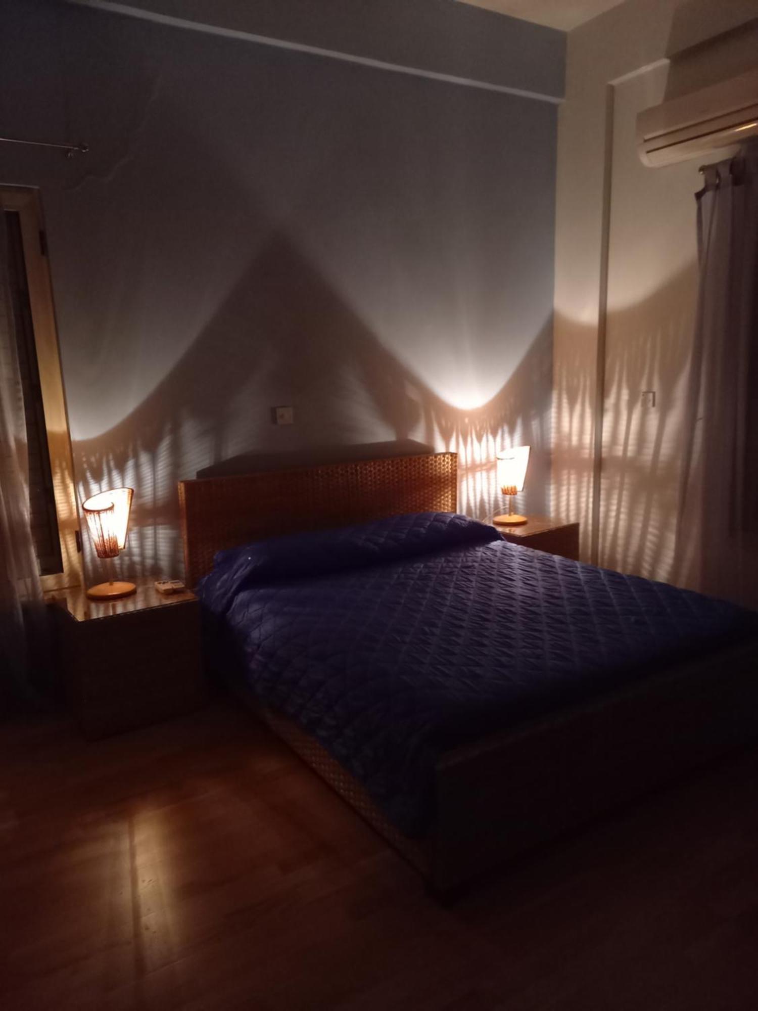 科美内尼别墅 Pano Akourdalia 外观 照片